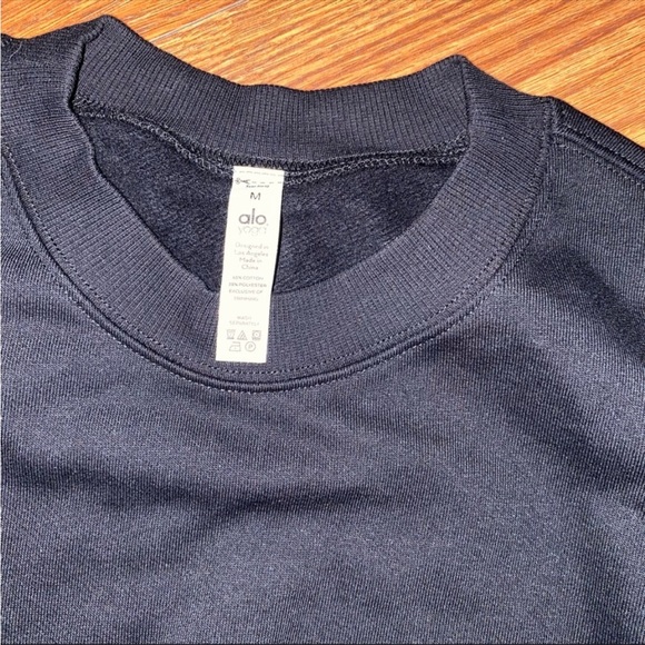 Alo Yoga Pullover Sweatshirt Top - Picture 6 of 13